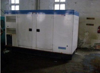 甘州康明斯150kw大型柴油二手发电机组 甘州康明斯150kw大型柴油二手发电机组